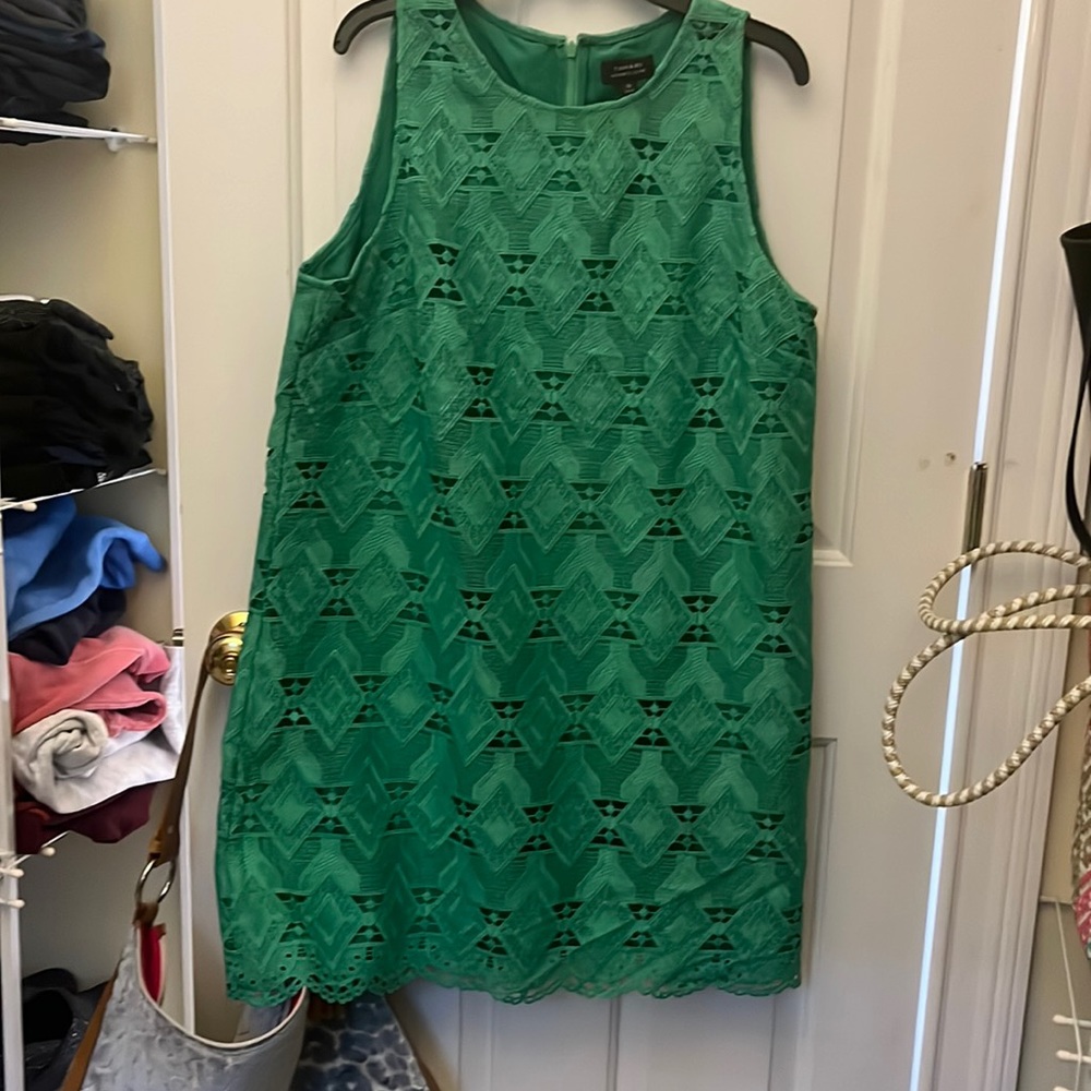 Tahari Sleeveless Dress Size 16